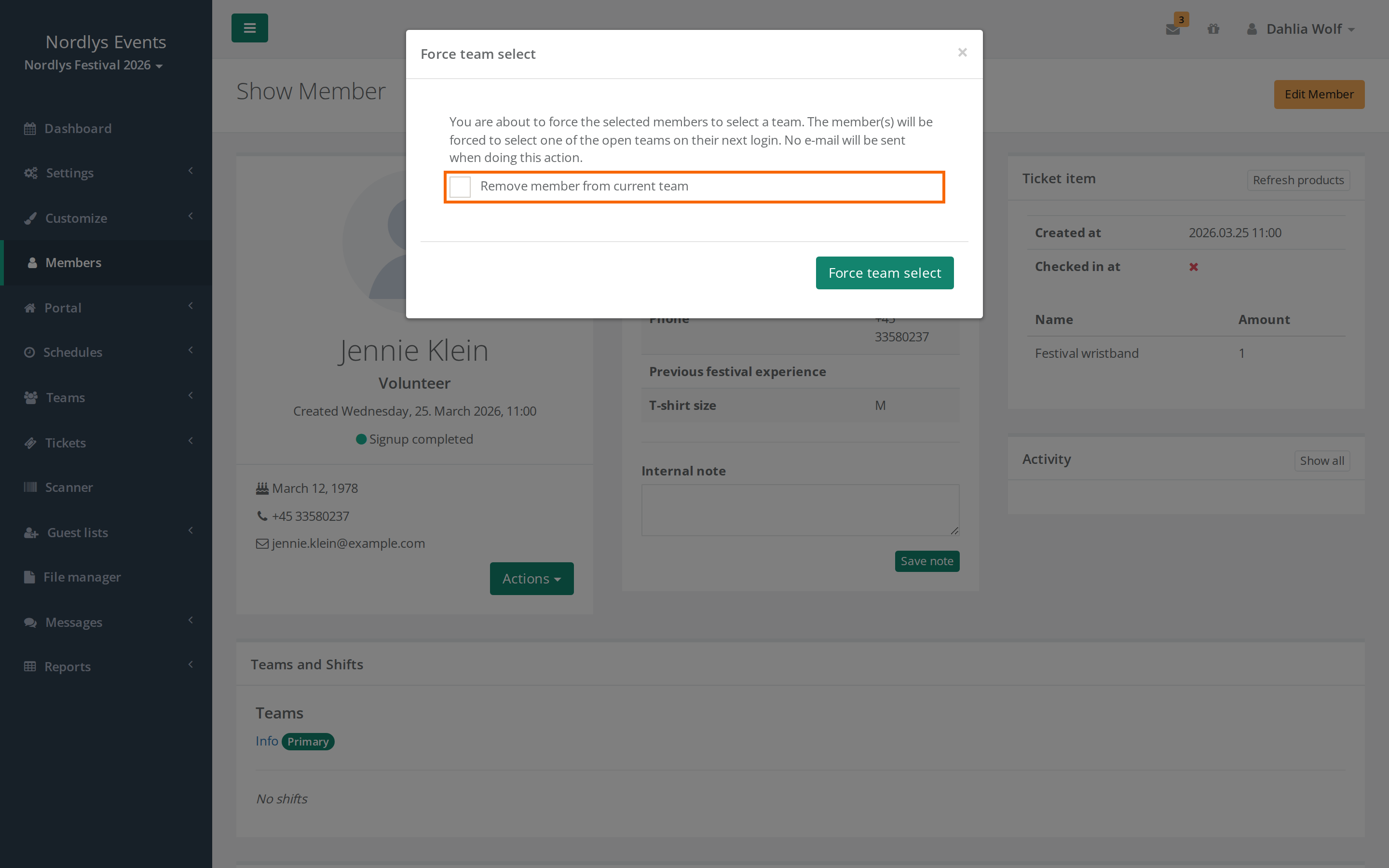 The Force team select window with the checkbox Remove member from current teams